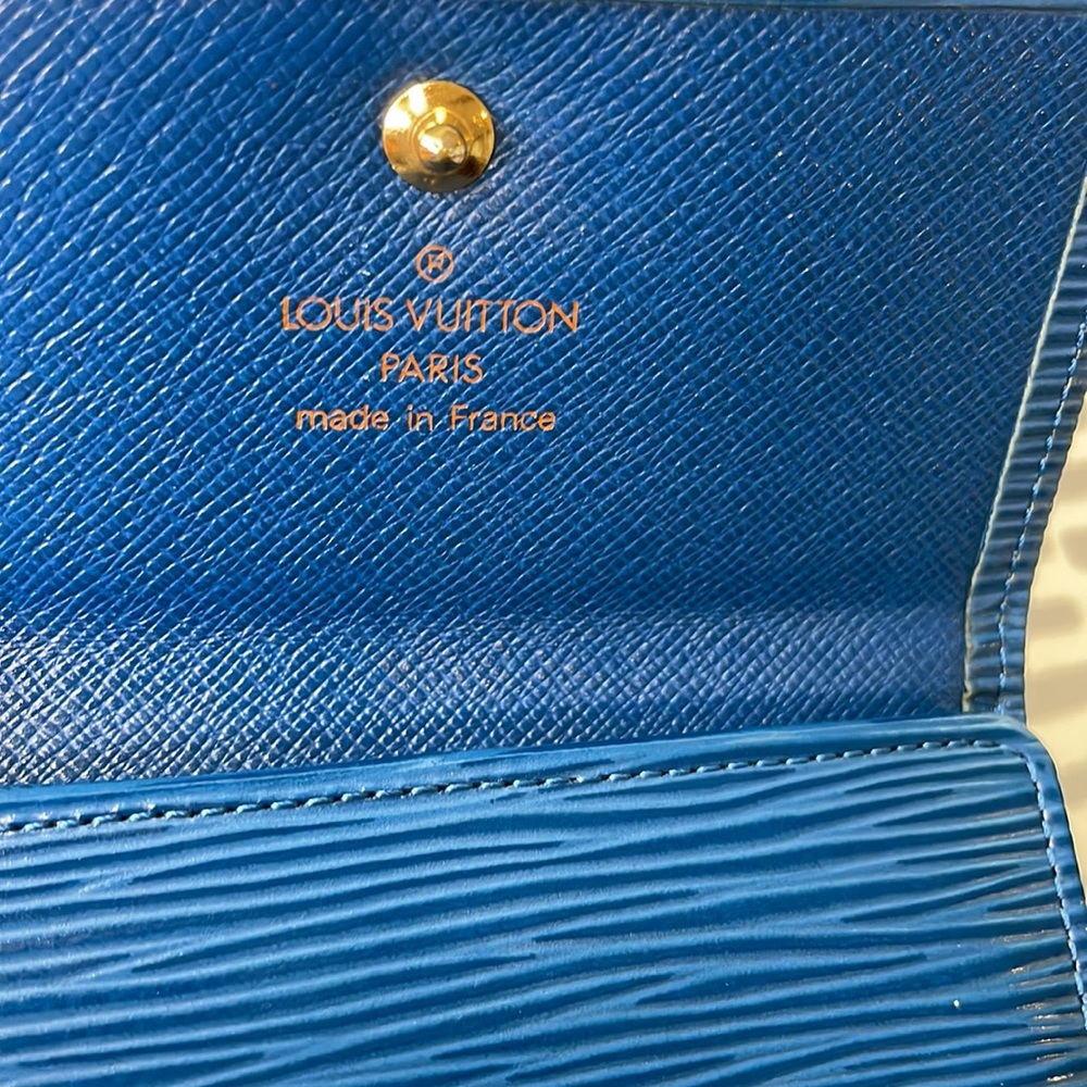 Louis Vuitton Blue Epi Snap close bi fold wallet in great vintage condition - Picture 6 of 15